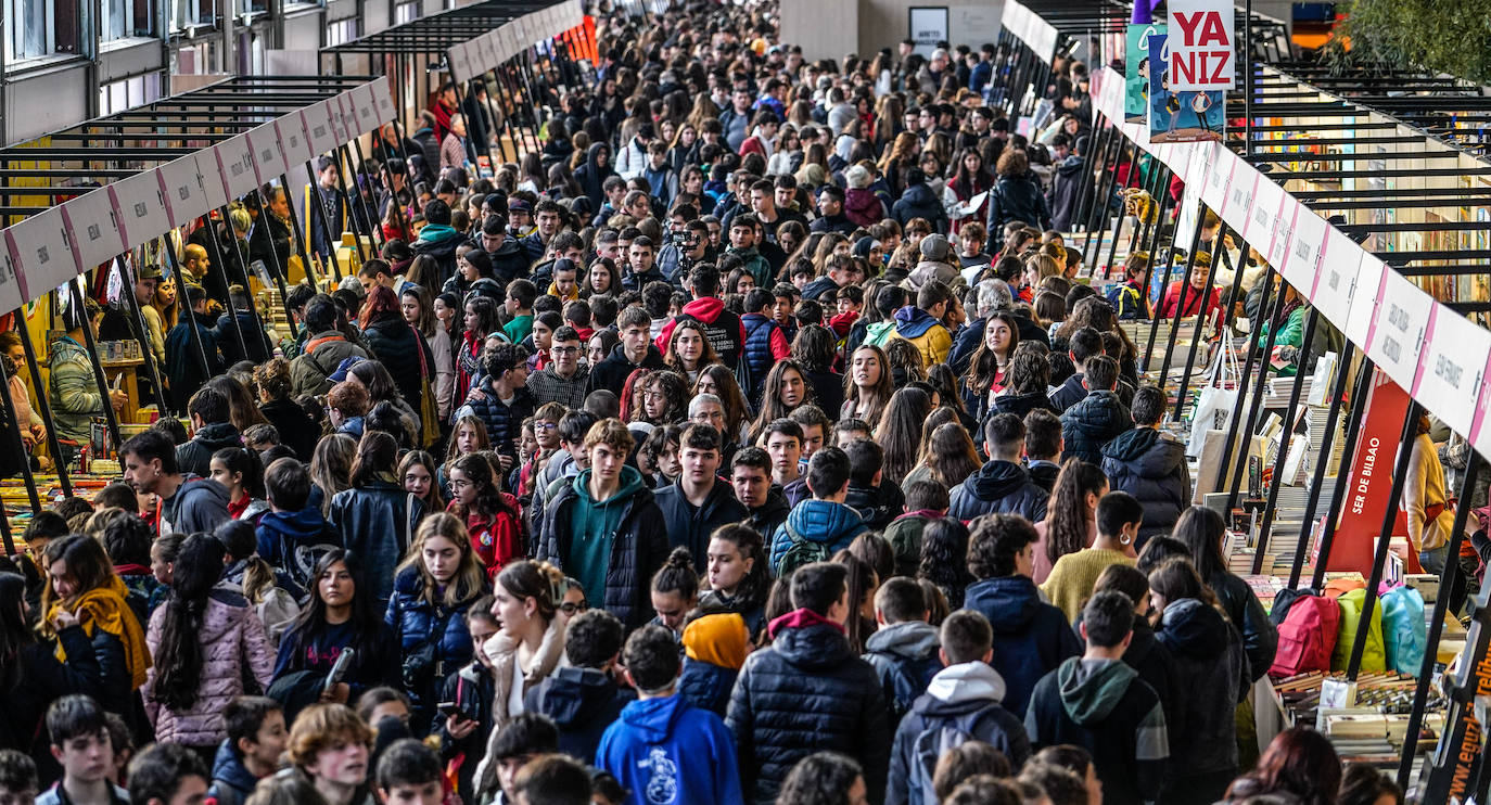 Fotos: Las imágenes de la Azoka de Durango