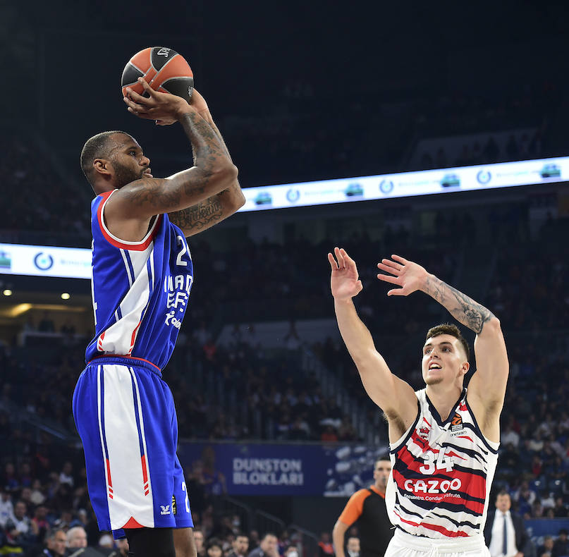 Fotos: Las fotos del Anadolu Efes - Baskonia