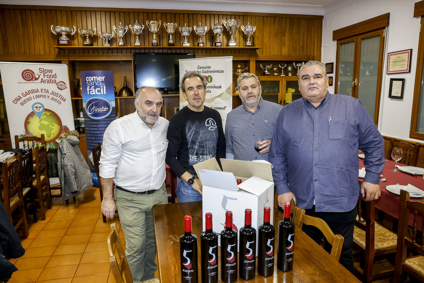 Fotos: Así fue la cena en la sociedad gastronómica La Concordia-Lagunartea