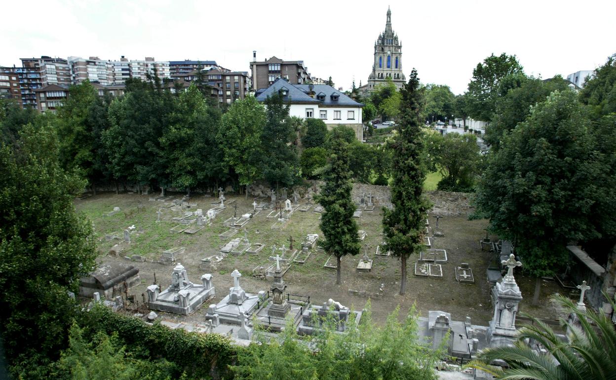 Vista del cementerio de Begoña antes de los trabajos de exhumación.