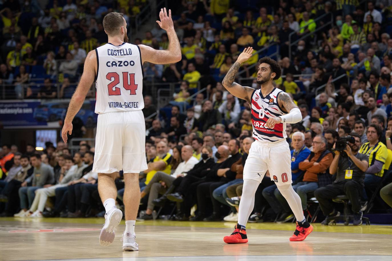 Fotos: Las fotos del Fenerbahce - Baskonia