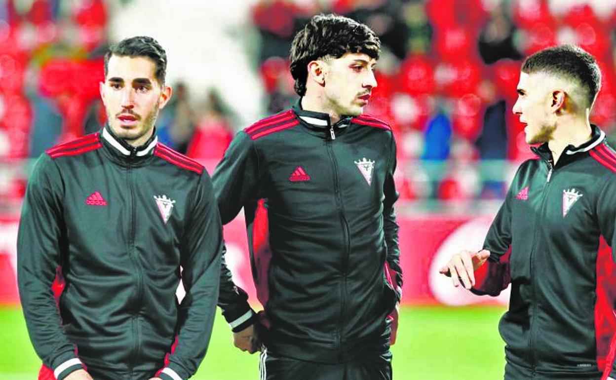 Roberto López y Gelabert, antes de iniciarse el encuentro ante el Albacete en Anduva. 