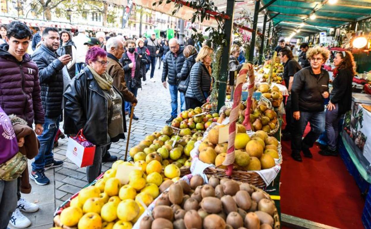 Uno de los puestos de fruta de Santo Tomás este miércoles.