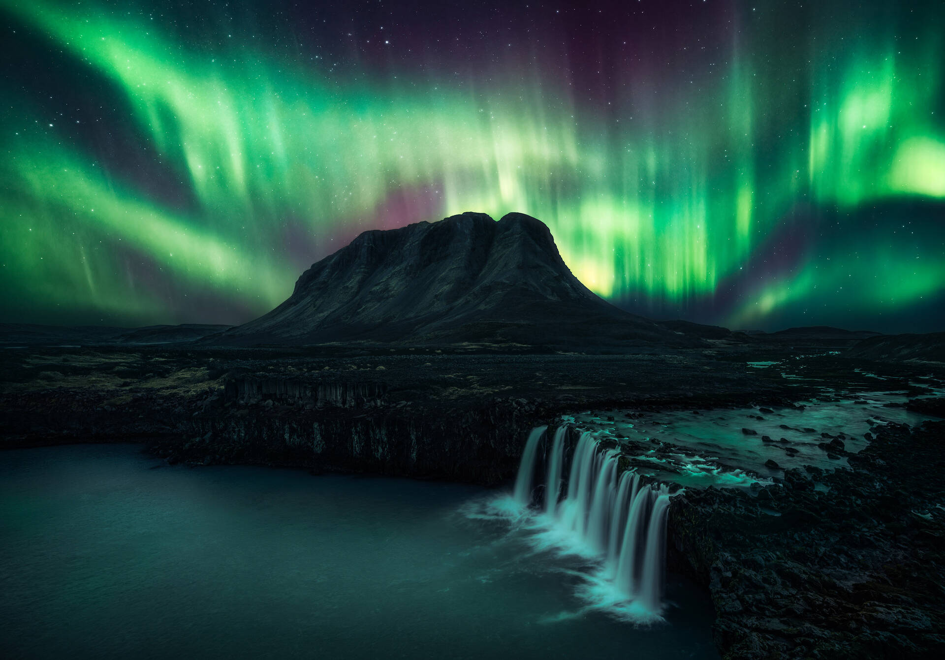 “The Light Upon Kerlaugar” – Suðurland, en Islandia.