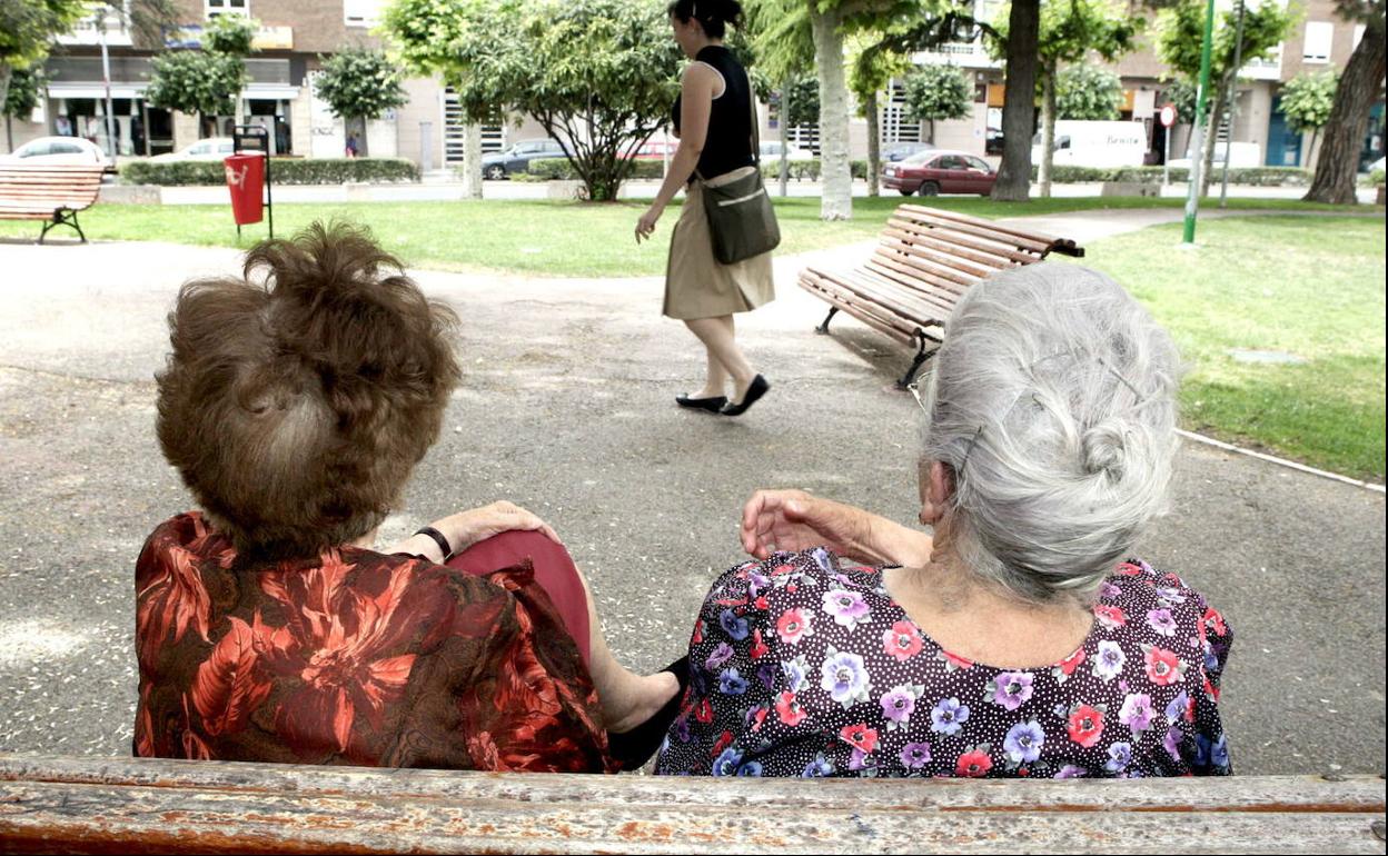 La esperanza de vida de las mujeres alcanzaría los 90 años sin el covid