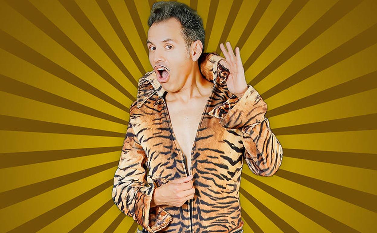 El artista californiano Roberto López, en su papel de El Vez, el 'Elvis Mexicano'.