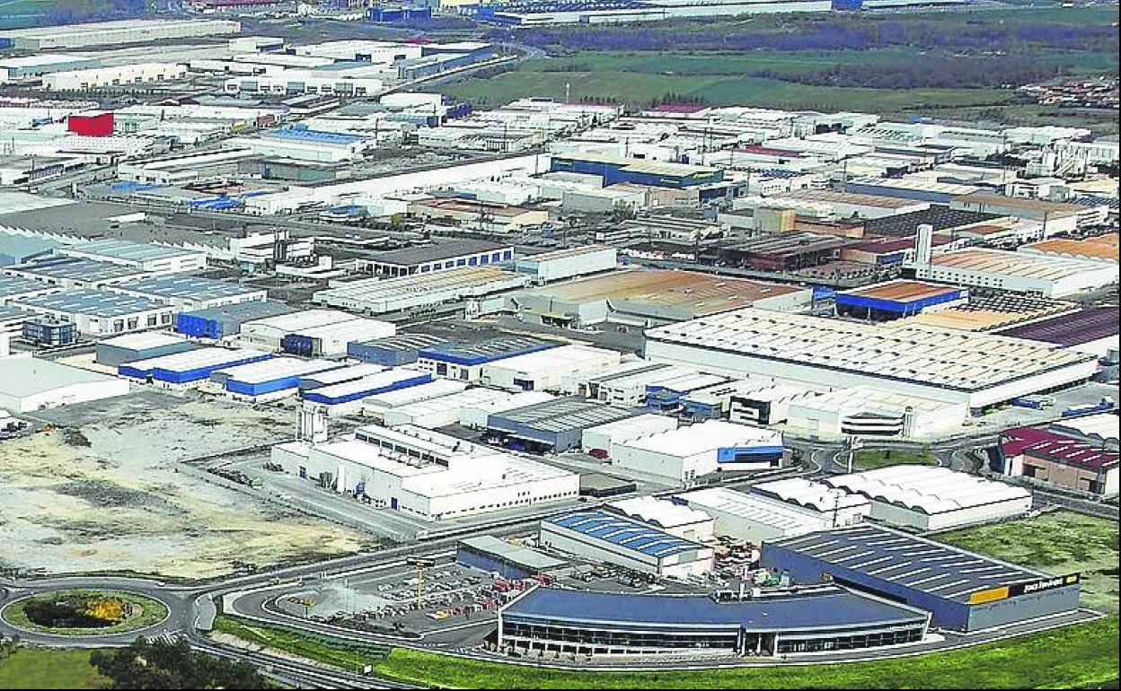 Imagen general del polígono de Júndiz, el más extenso de Euskadi. 