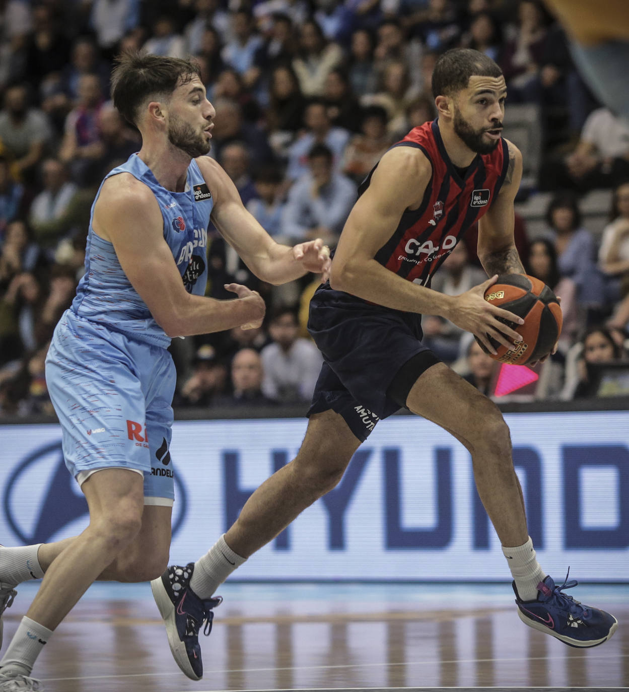 Fotos: Las mejores imágenes del Breogán - Baskonia
