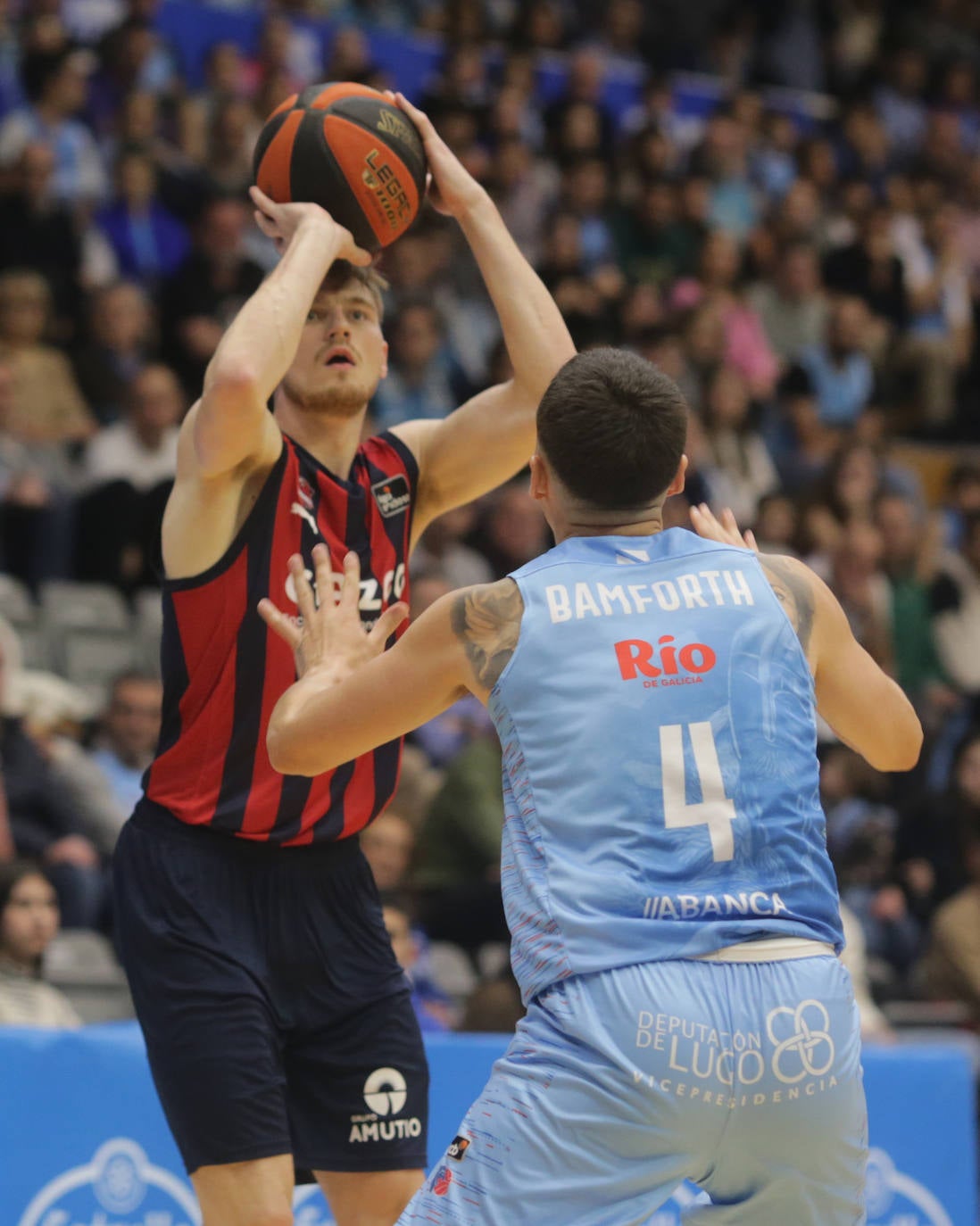 Fotos: Las mejores imágenes del Breogán - Baskonia