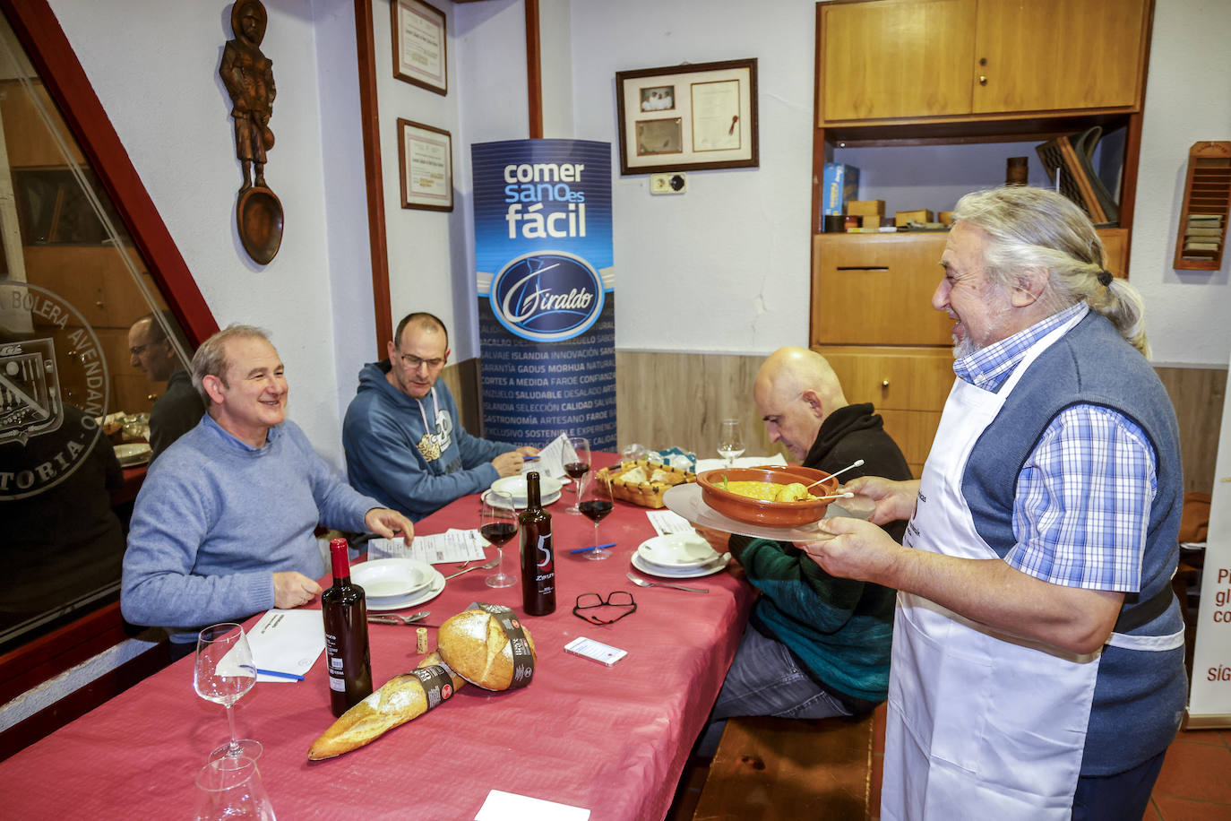 Fotos: Así fue la cena en la Sociedad Gastronómica Abendaño