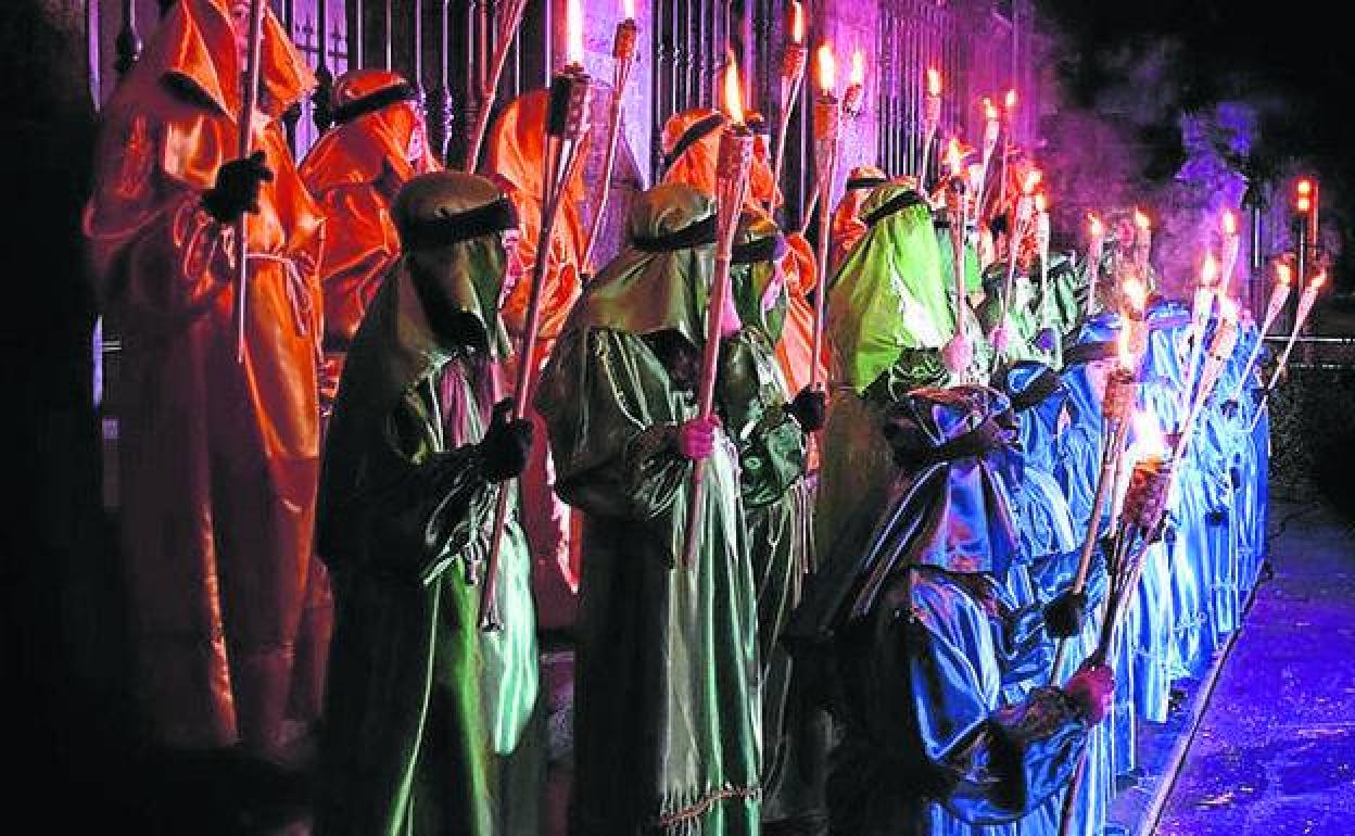 Antocheros en la celebración de la Epifanía y cabalgata de Reyes en Ugao-Miraballes 