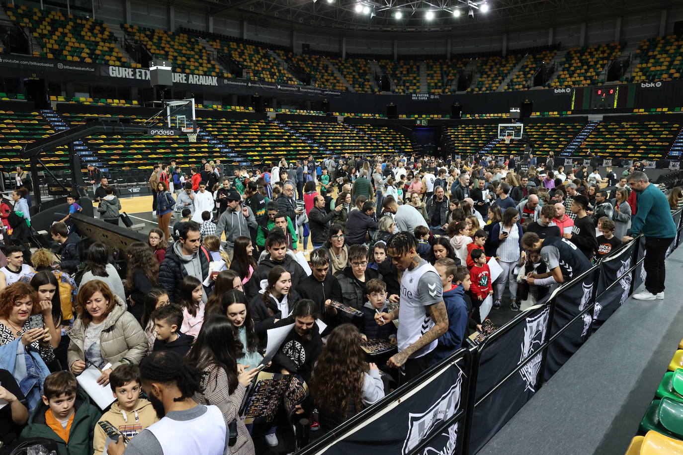 Fotos: Jornada de puertas abiertas del Bilbao Basket
