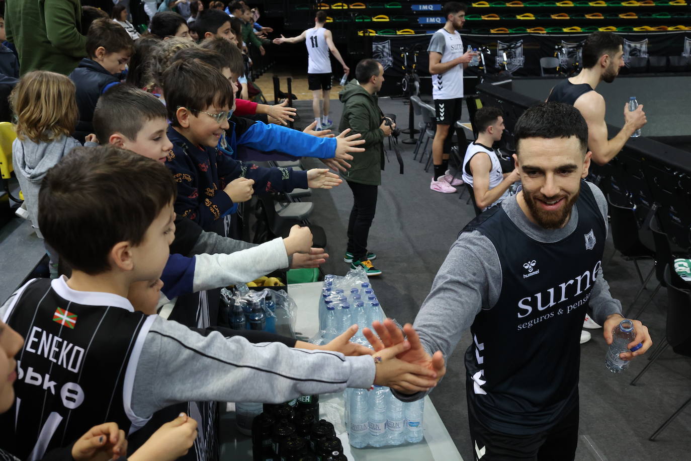 Fotos: Jornada de puertas abiertas del Bilbao Basket