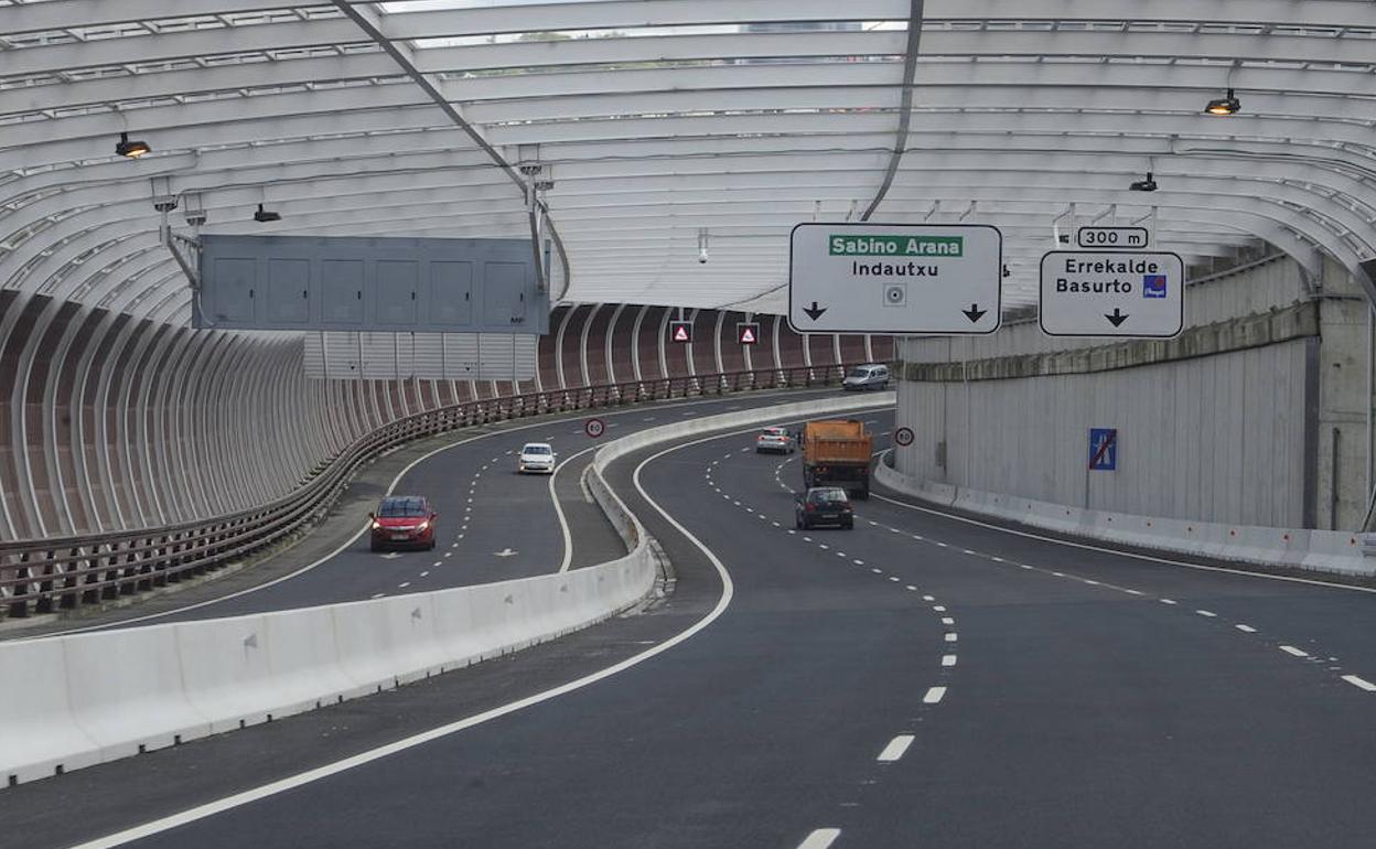 Los túneles de San Mamés, el lugar donde ha tenido lugar el accidente de moto. 