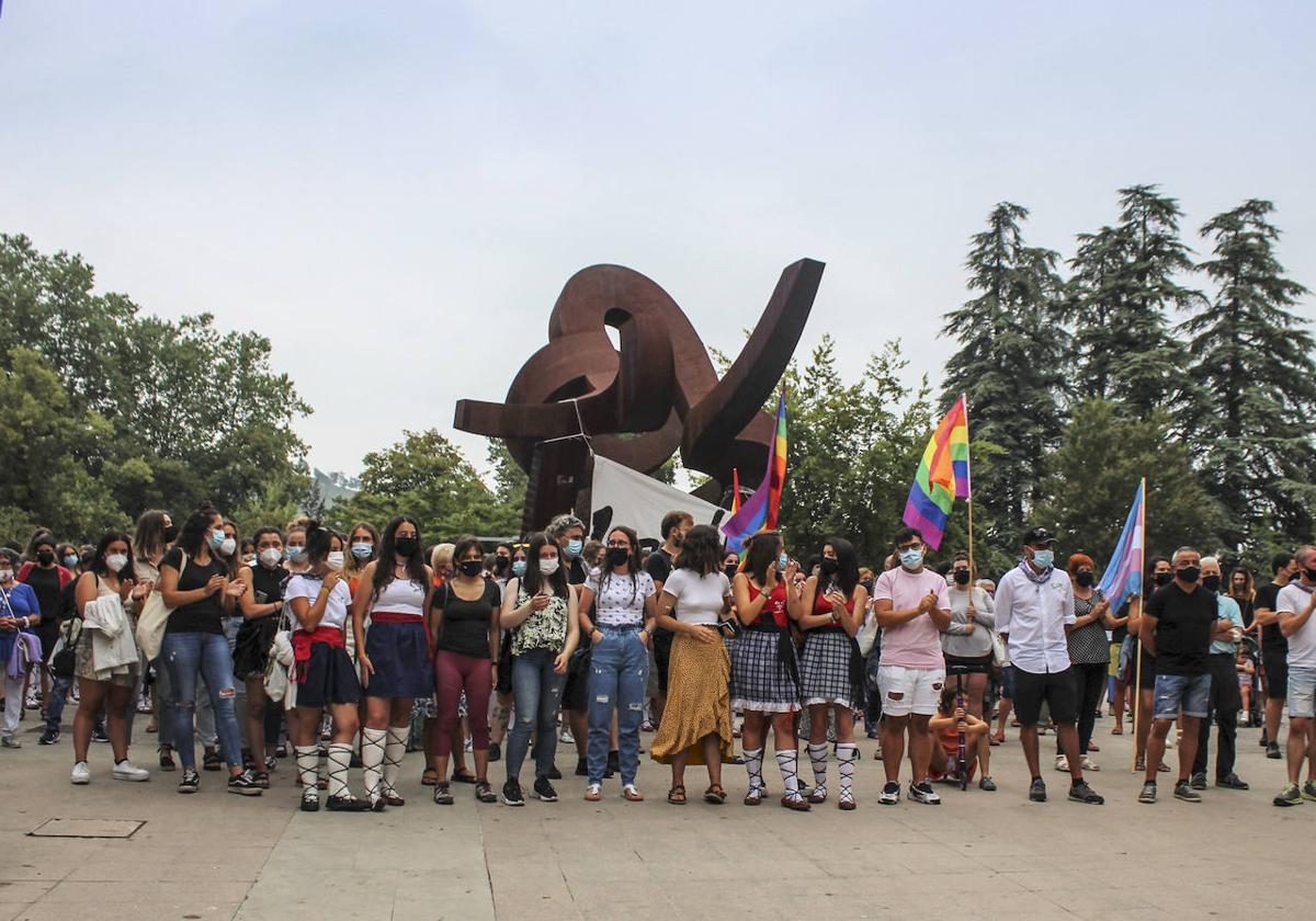 Los jóvenes de Amurrio recibirán asesoramiento jurídico por correo electrónico