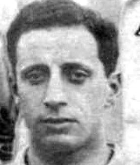 Imagen secundaria 2 - El Iberia de Aragón en 1925 con Modesto Echevarría (marcado con el 9) y a la derecha, retrato del delantero vitoriano.