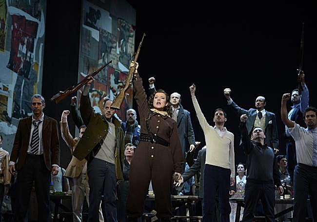 Escena del montaje de 'La forza del destino', de Verdi, que se verá el sábado en el Euskalduna.