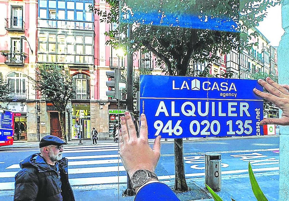 Bizkaia gana 20.000 pisos de alquiler en diez años pero no contiene unas rentas disparadas