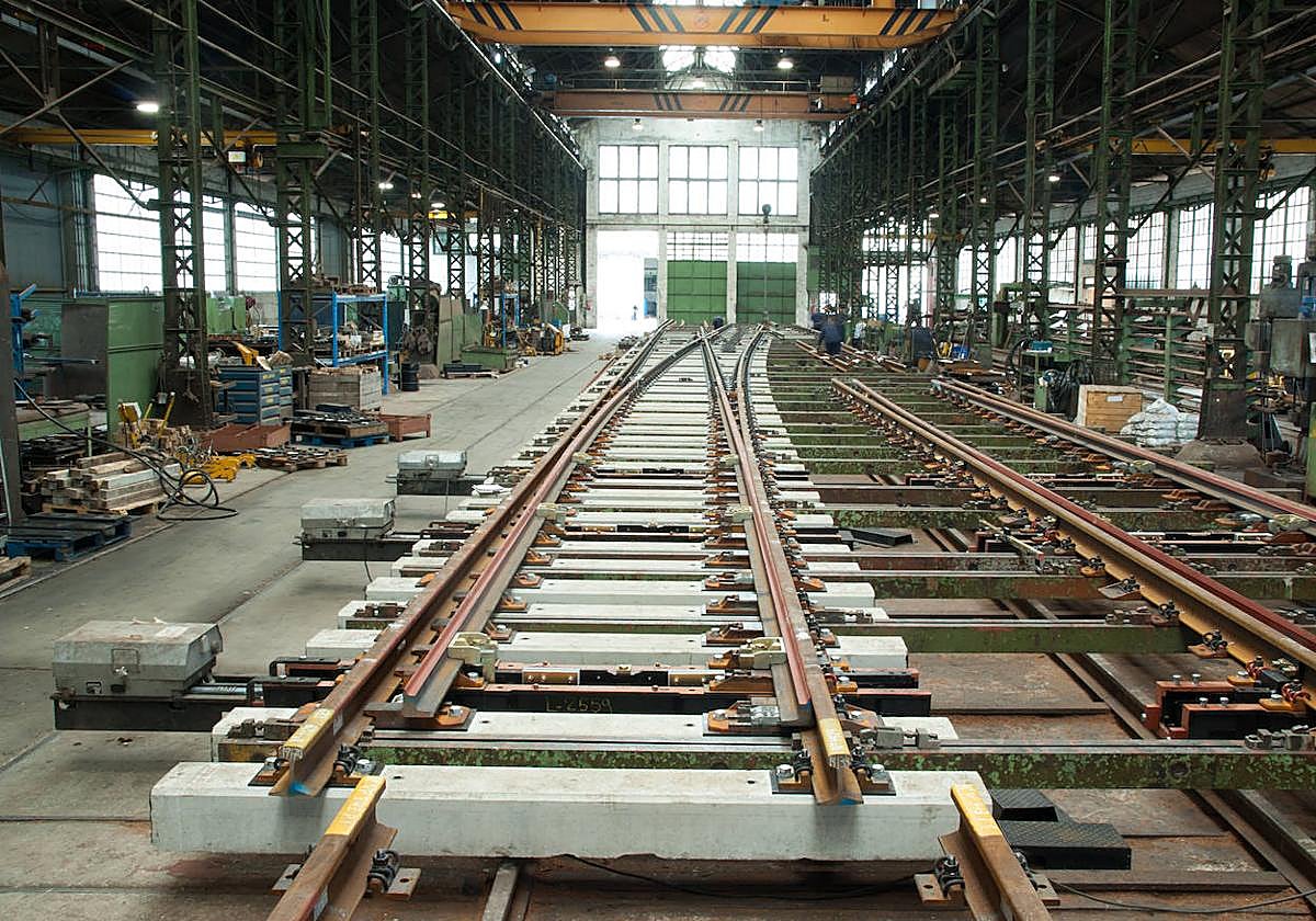 Imagen de una de las naves de la planta Amurrio Ferrocarril y Equipos