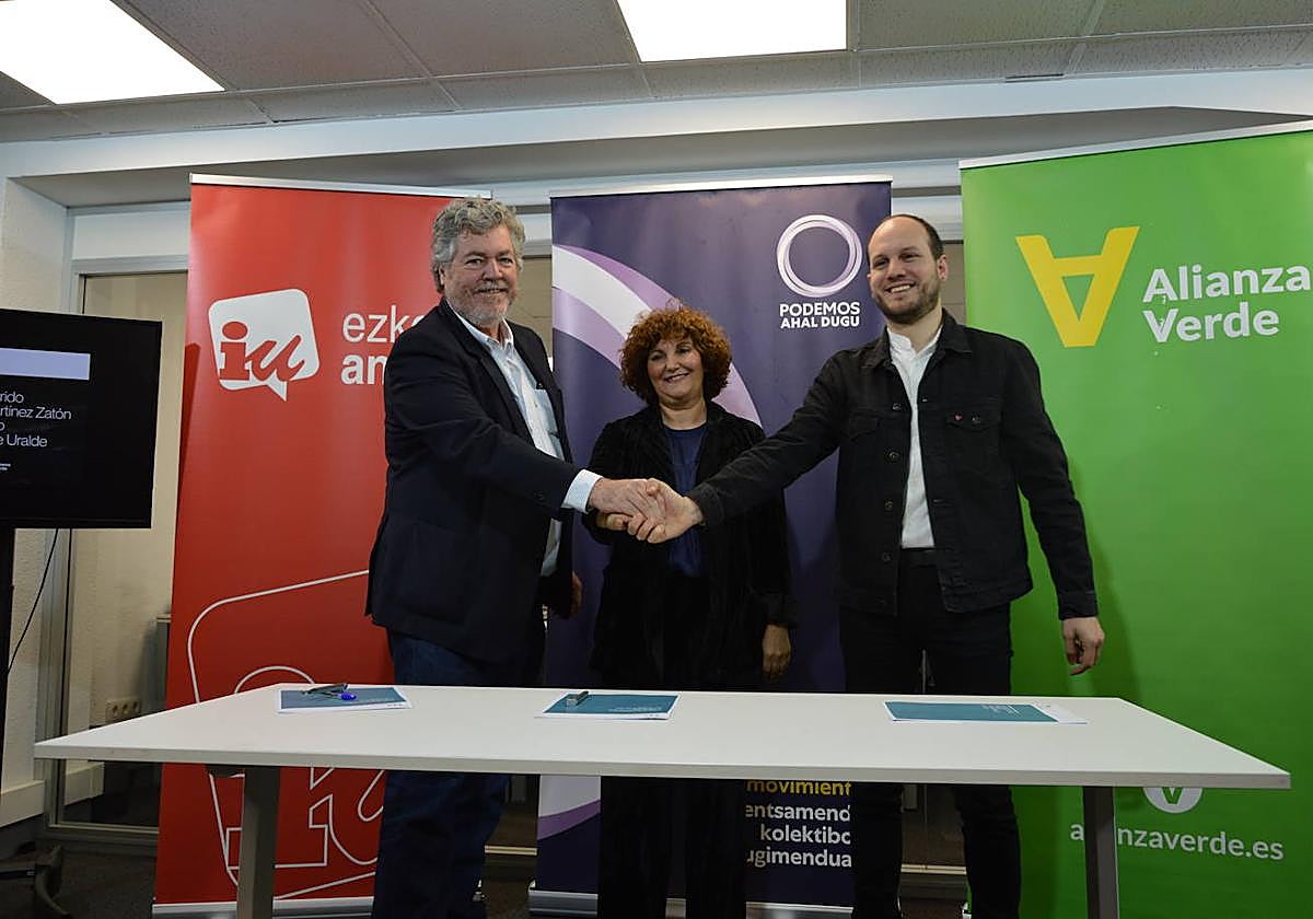 Juantxo López de Uralde (Alianza Verde), Pilar Garrido (Podemos Euskadi) y Juantxo López de Uralde (Ezker Anitza IU).