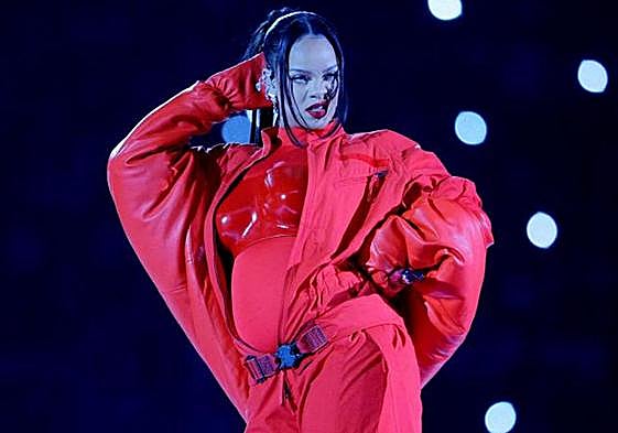 Rihanna, durante la actuación