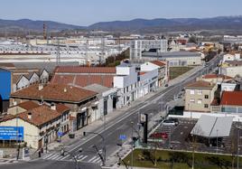 Las nuevas viviendas se plantean en Portal de Betoño, entre el Mercadona y la sede de la Fundación Sancho el Sabio.