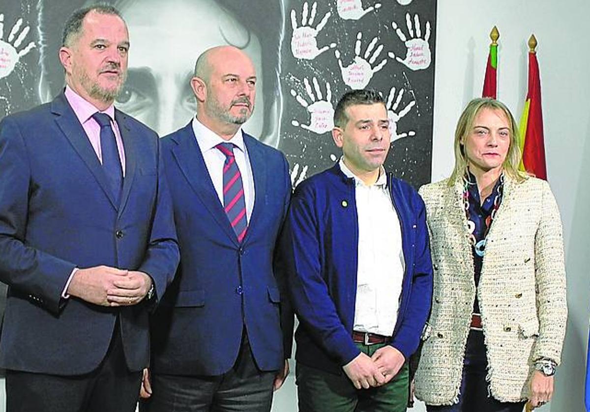 Momento de la presentación de los candidatos a las elecciones.