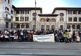 La concentración en el Colegio Público García Rivero de esta tarde.