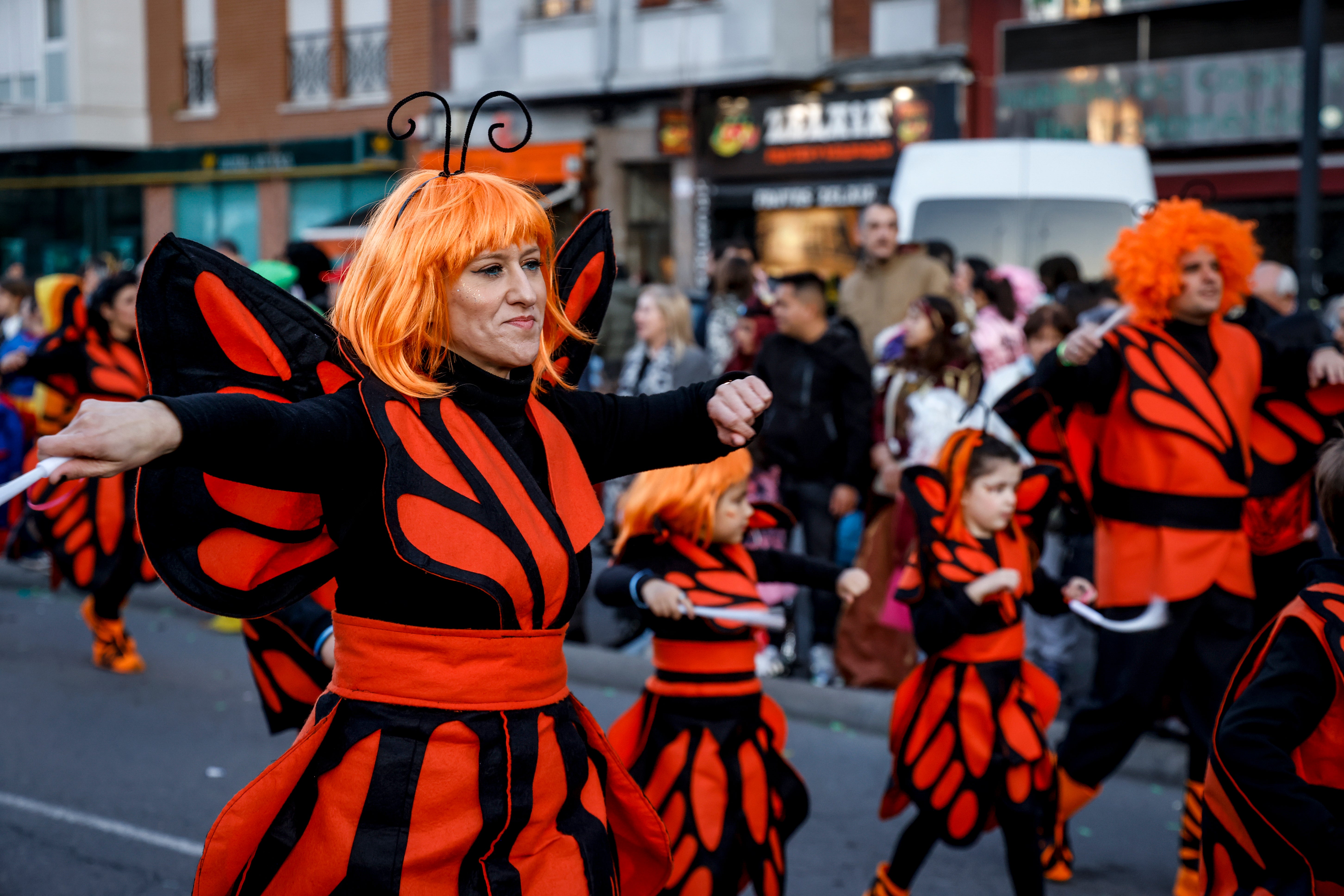 Vitoria se tiñe de Carnaval