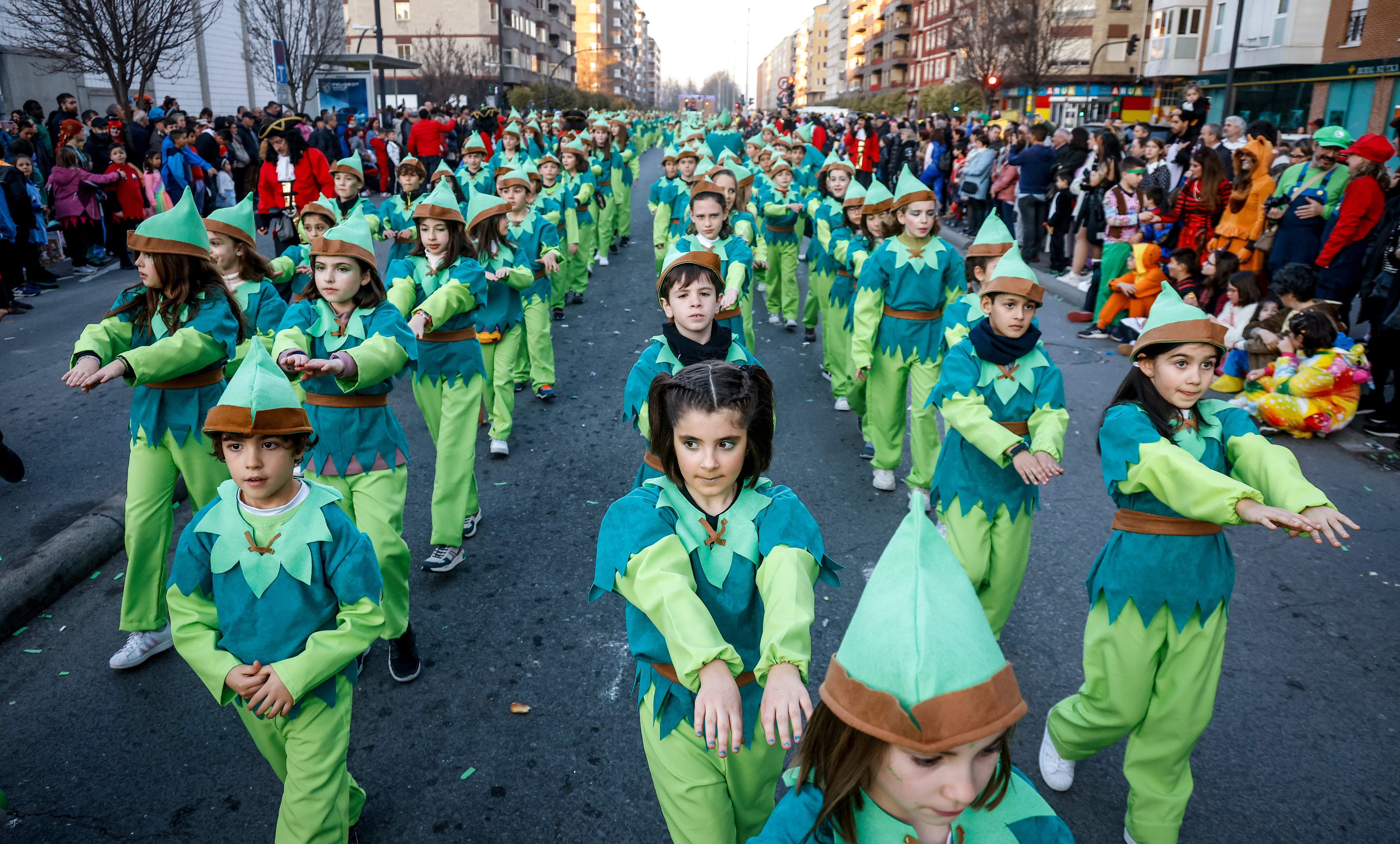 Vitoria se tiñe de Carnaval