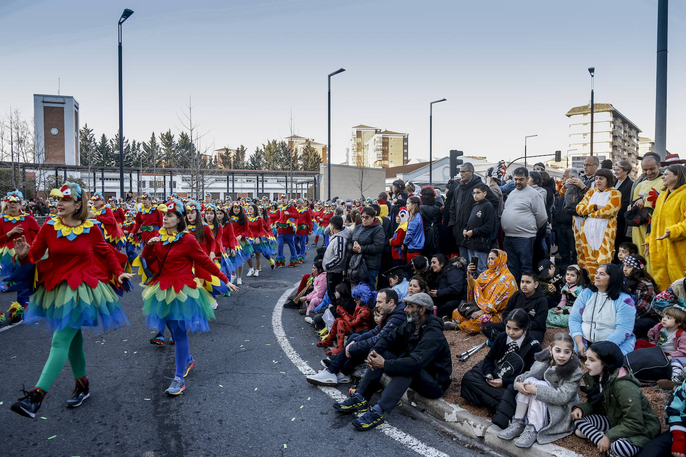 Vitoria se tiñe de Carnaval