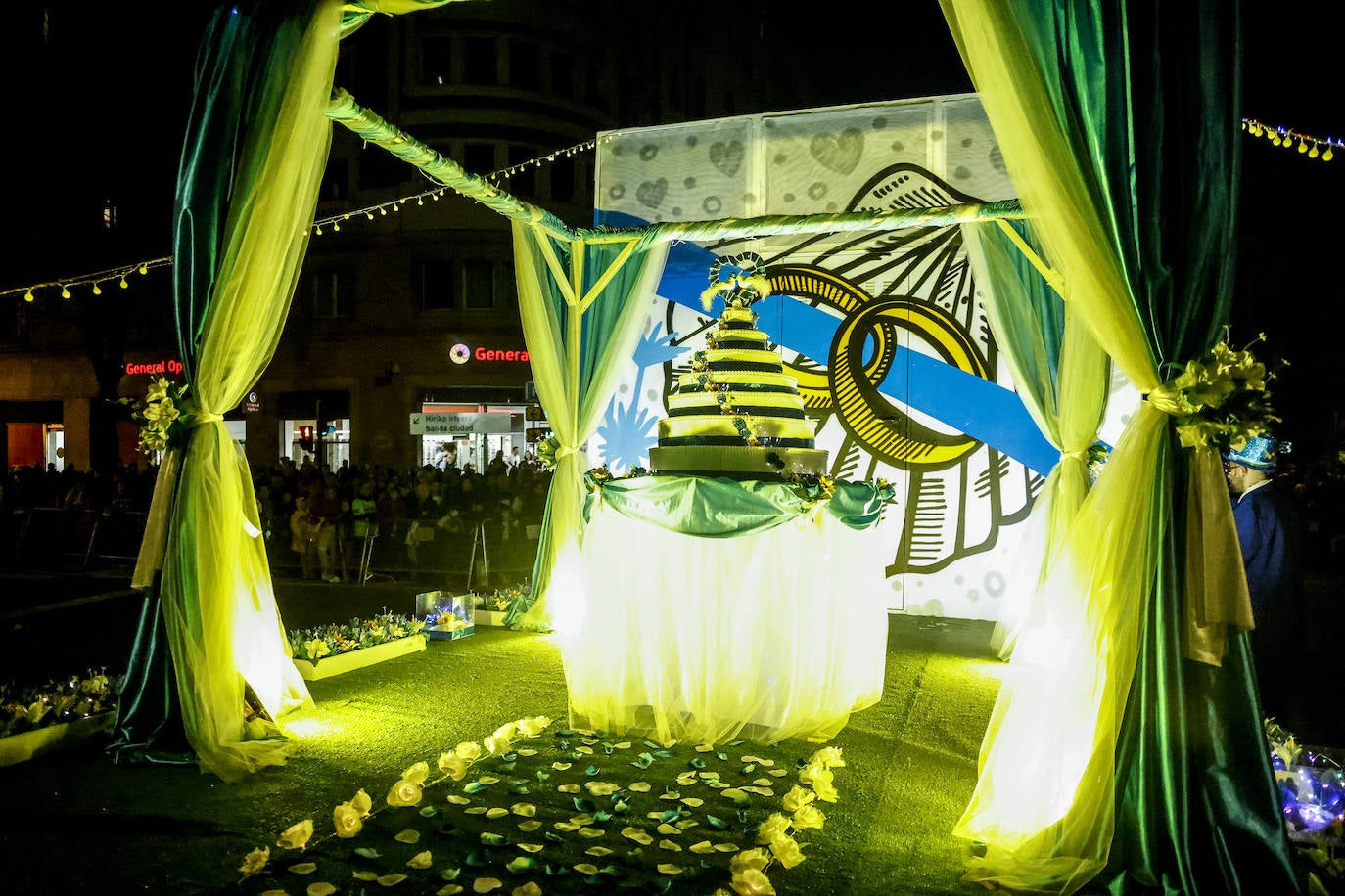 Vitoria se tiñe de Carnaval