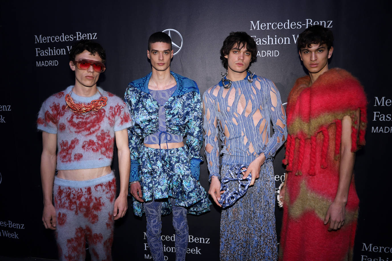 Aitor Goikoetxea recibe el premio Mercedes-Benz Fashion Talent de la MBFW