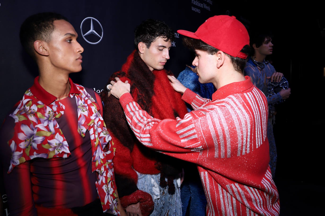 Aitor Goikoetxea recibe el premio Mercedes-Benz Fashion Talent de la MBFW