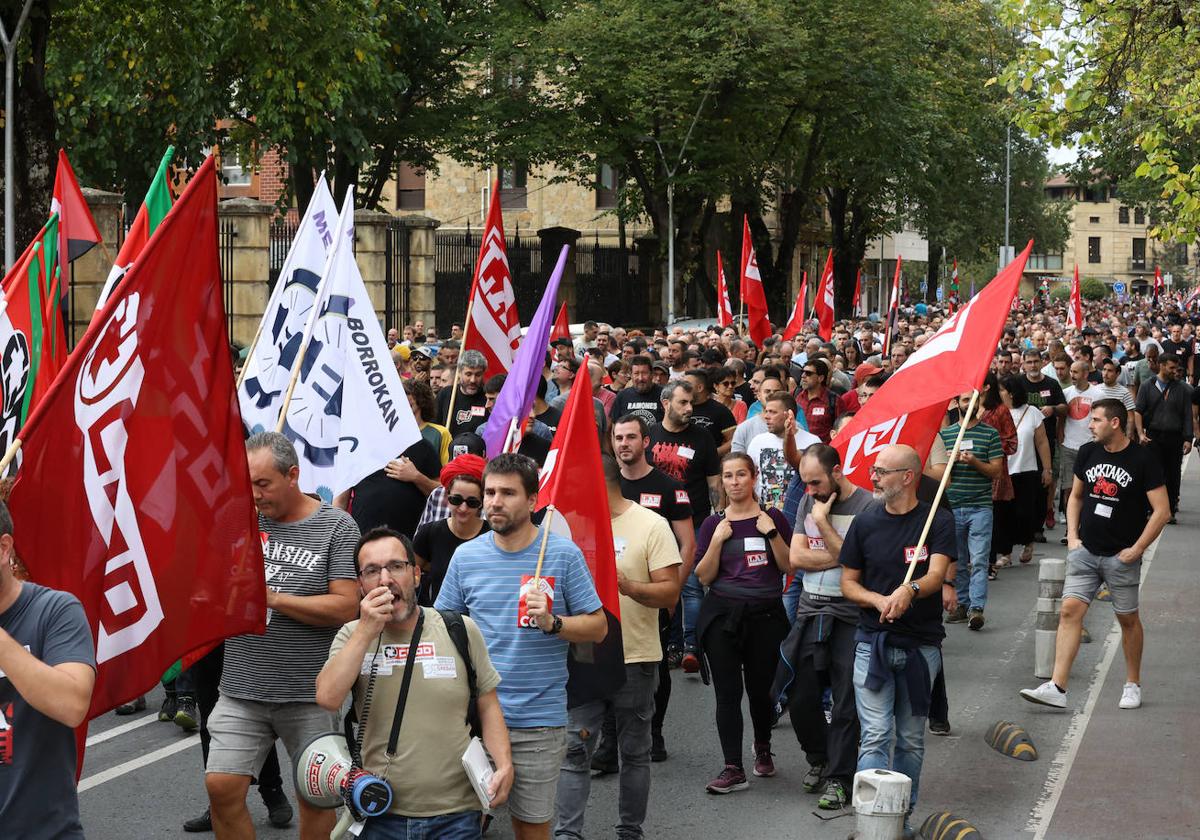 Manifestación durante las negociaciones del Convenio del Metal en Bizkaia