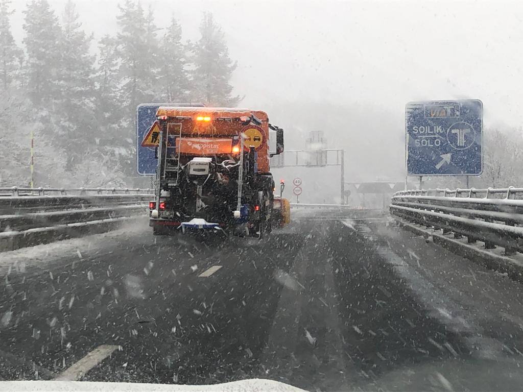 La nieve retorna a Álava