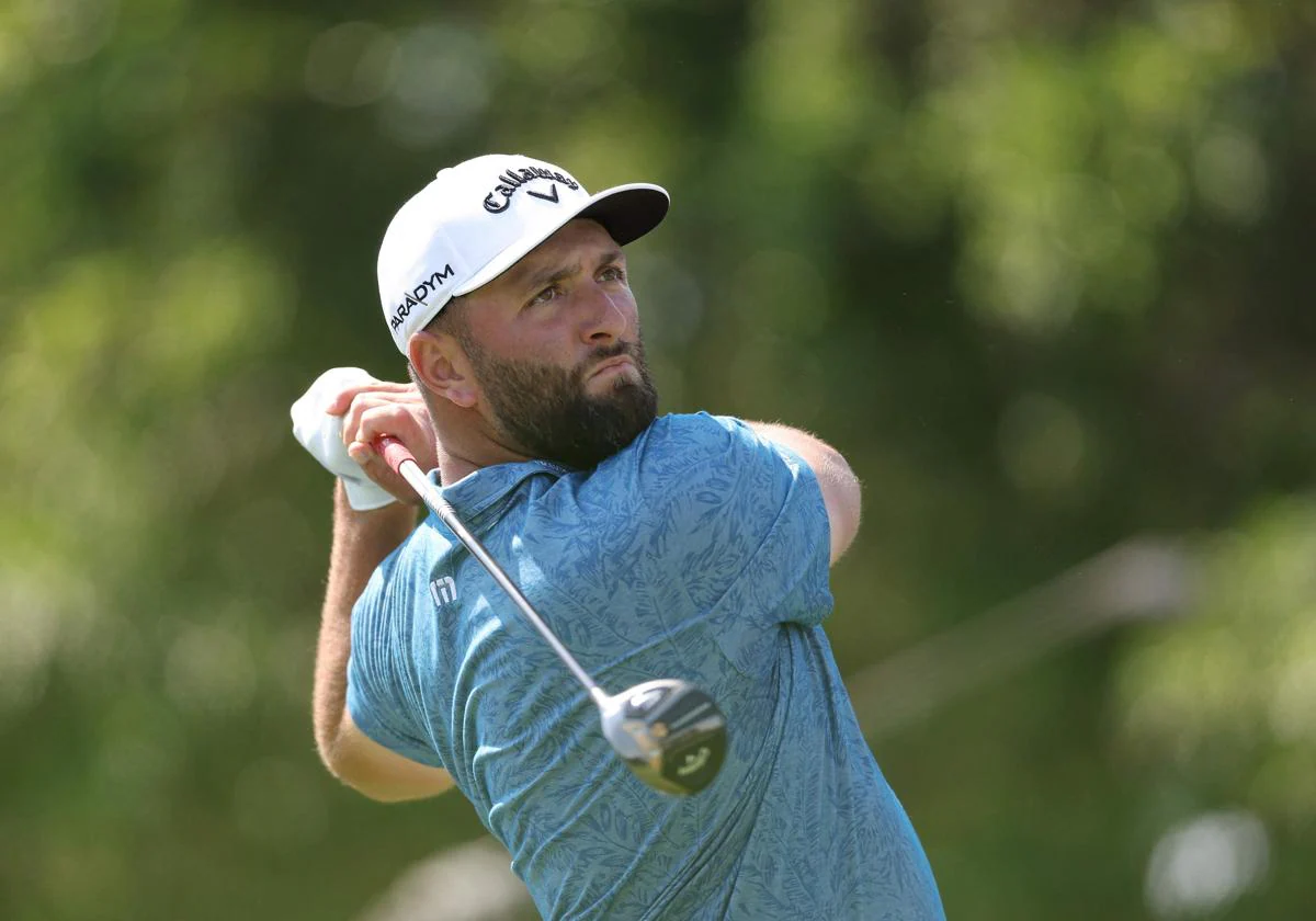 Jon Rahm ejecuta un golpe en Bay Hill, en Orlando