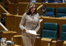 La consejera Olatz Garamendi es la encargada de otorgar las autorizaciones a los ex altos cargos.