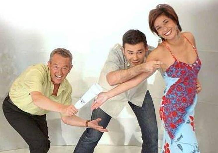 Con Txetxu Ugalde y Adela González en sus inicios en ETB.