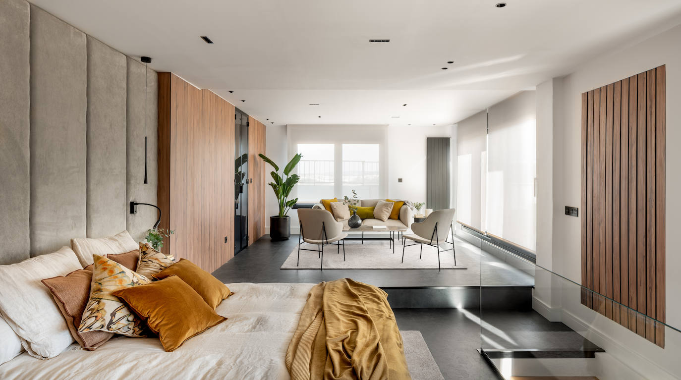 El dúplex de diseño de una pareja en Santurtzi con vistas inmejorables