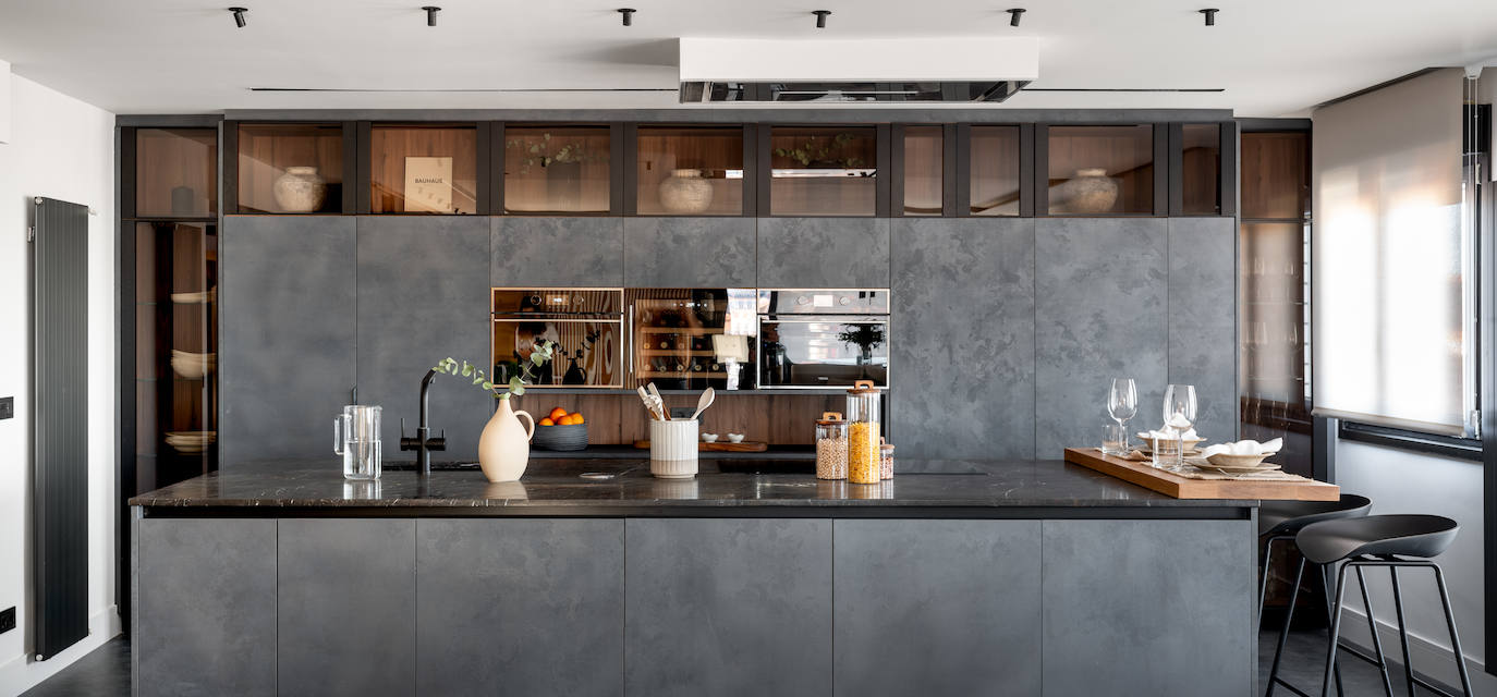 El dúplex de diseño de una pareja en Santurtzi con vistas inmejorables