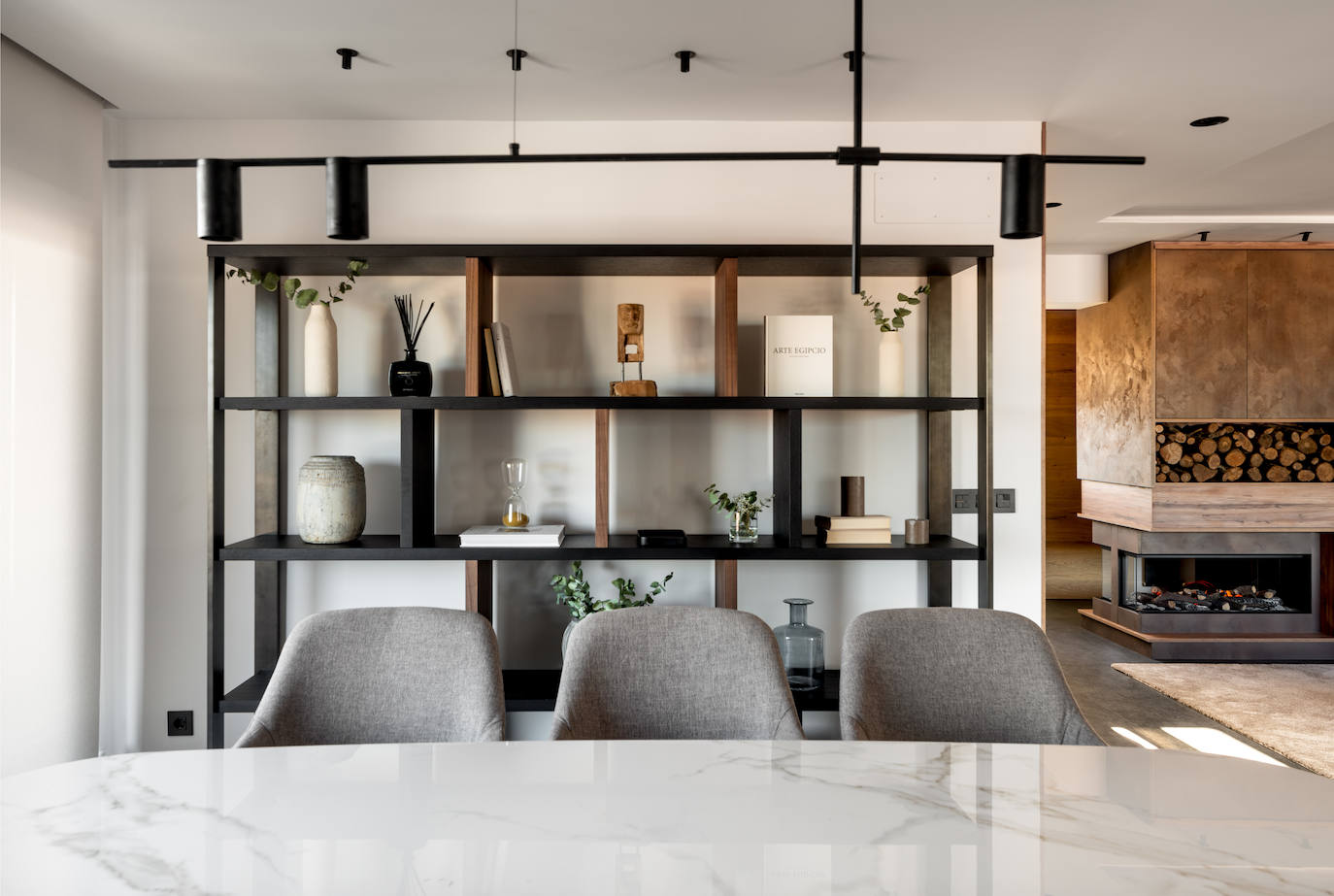 El dúplex de diseño de una pareja en Santurtzi con vistas inmejorables