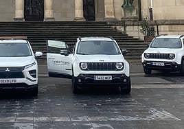 Los Jeep Renegade y el Mitsubishi Eclipse adquiridos en enero por la Diputación.