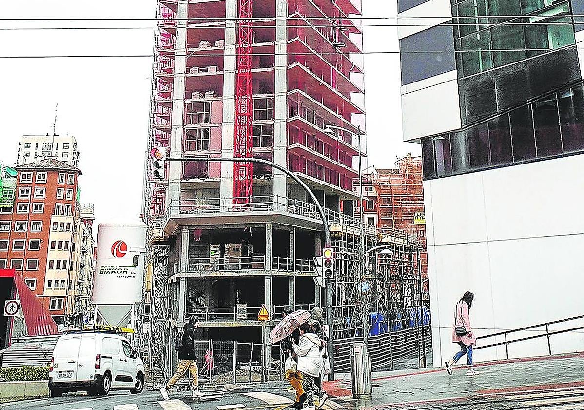 La obra no ha avanzado prácticamente nada desde principios de febrero.