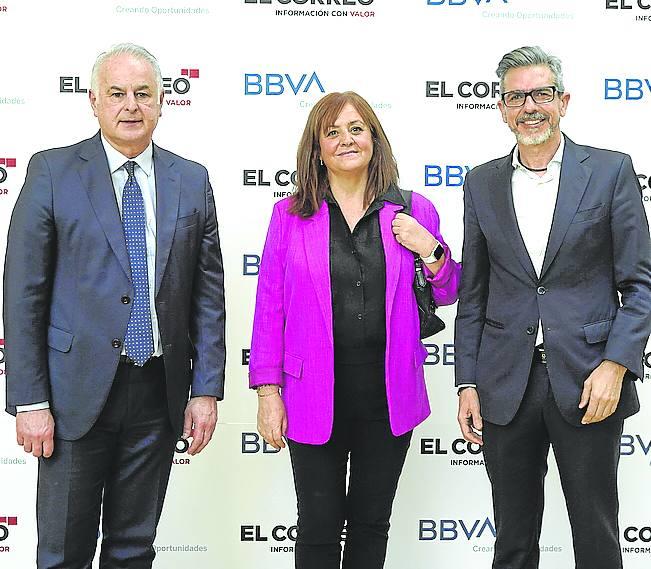 Francisco Javier Azpiazu, Carmen Manrique y José María Fernández Hueso. 