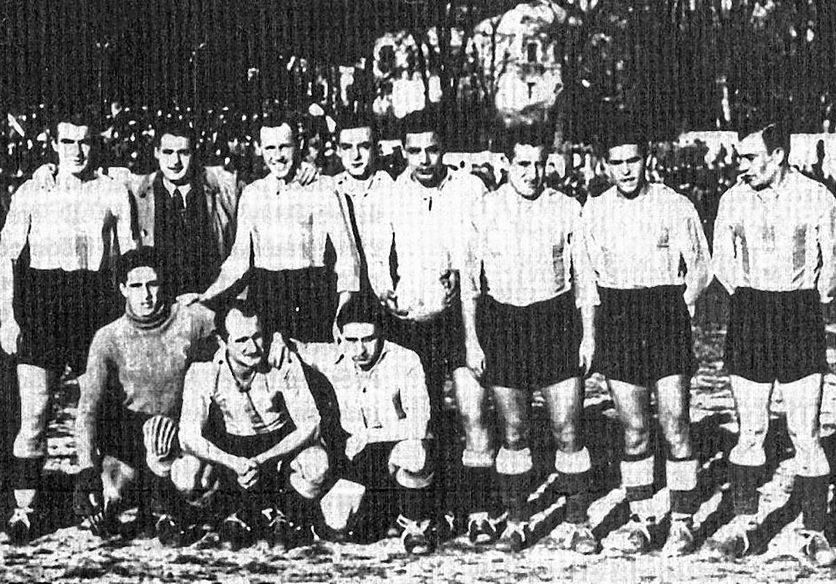 Rivalidad vecinal. Una alineación del Alavés del año 1939.