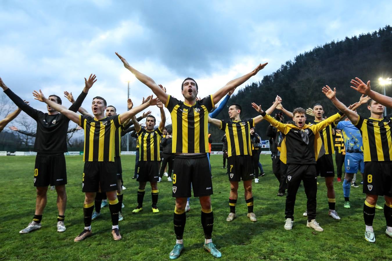 Barakaldo celebra el ascenso