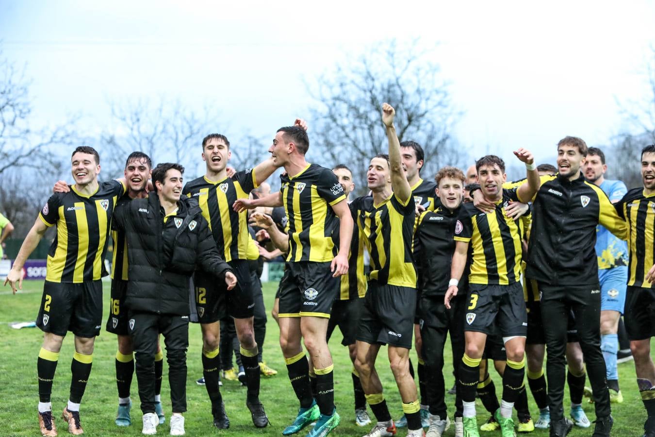 Barakaldo celebra el ascenso