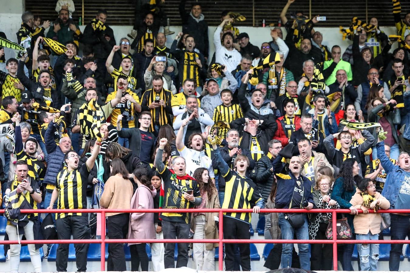 Barakaldo celebra el ascenso