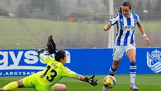 Festín sin premio para las Gloriosas en el derbi